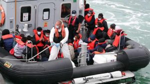 İngiltere, Ruanda planını yazın yürürlüğe almayı planlanıyor