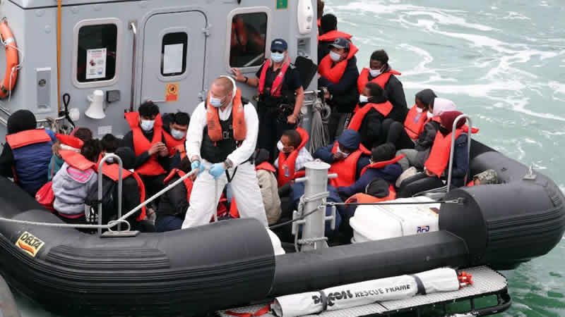 İngiltere, Ruanda planını yazın yürürlüğe almayı planlanıyor