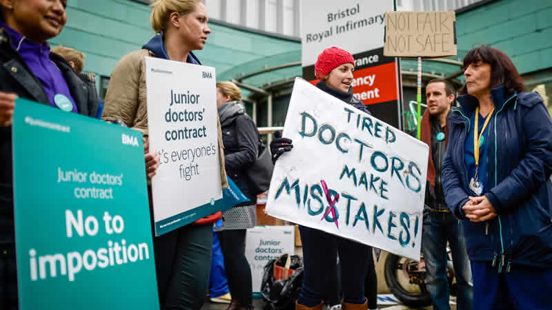 İngiltere’de doktorlar 3 günlük greve gidiyor