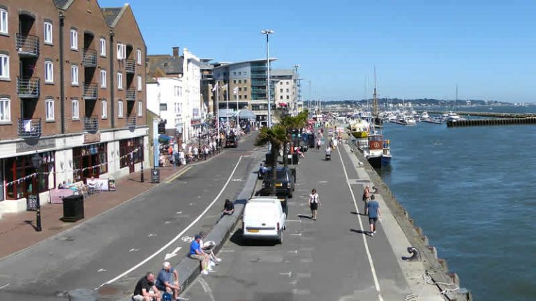 İngiltere’nin güneyindeki petrol sızıntısı tedirginlik yarattı