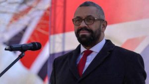 İngiltere, Devrim Muhafızları yetkililerine yaptırım kararı aldı