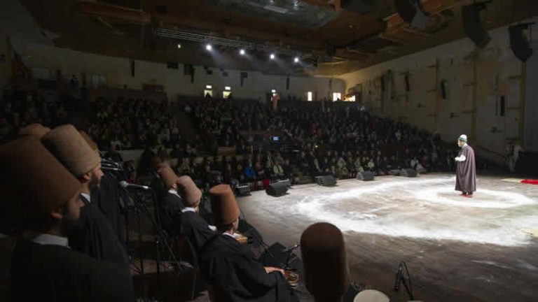 Londra’da Mevlevi sema ayini ve devran zikri programı düzenlendi