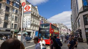 İngiltere ekonomisi 2022’nin son çeyreğinde resesyondan kurtuldu.