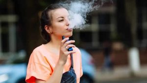 Ergenler için ücretsiz elektronik sigara örnekleri yasaklanacak