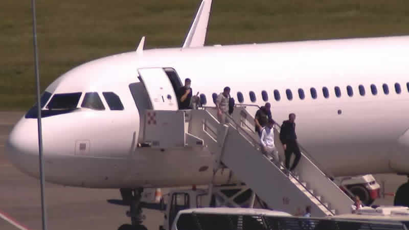 İngiltere’den Arnavut mahkumlara ülkelerine dönmeleri için para teklifi