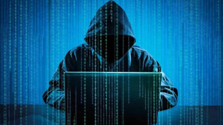 İngiltere’de her 7 dakikada 1 kişi sosyal medya üzerinden dolandırılıyor!