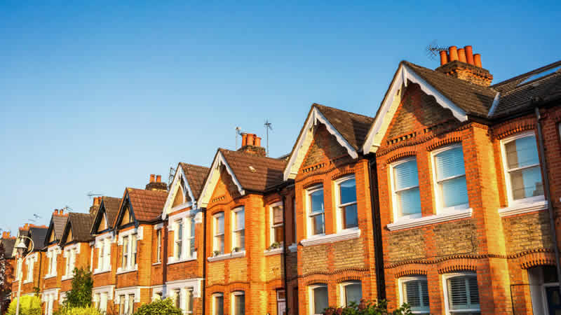 İngiltere’de konut alan Türk sayısı 180 bini geçti