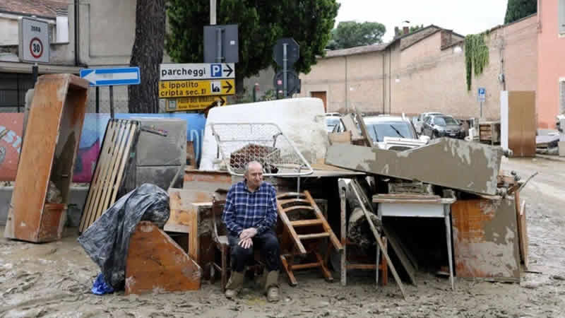 İtalya’da sel felaketinde hayatını kaybedenlerin sayısı 13’e yükseldi