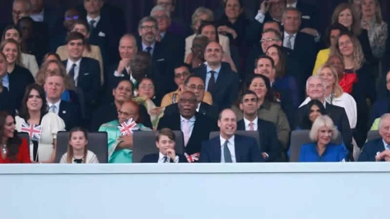 Prens William: “Baba, hepimiz seninle gurur duyuyoruz”