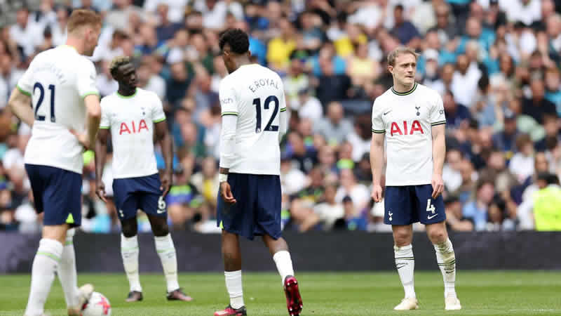 Tottenham’dan taraftarına buruk veda