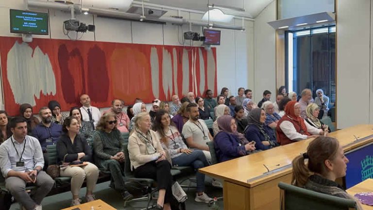 “Buğday Tanesi” film gösterimi Westminster Sarayı’nda yapıldı