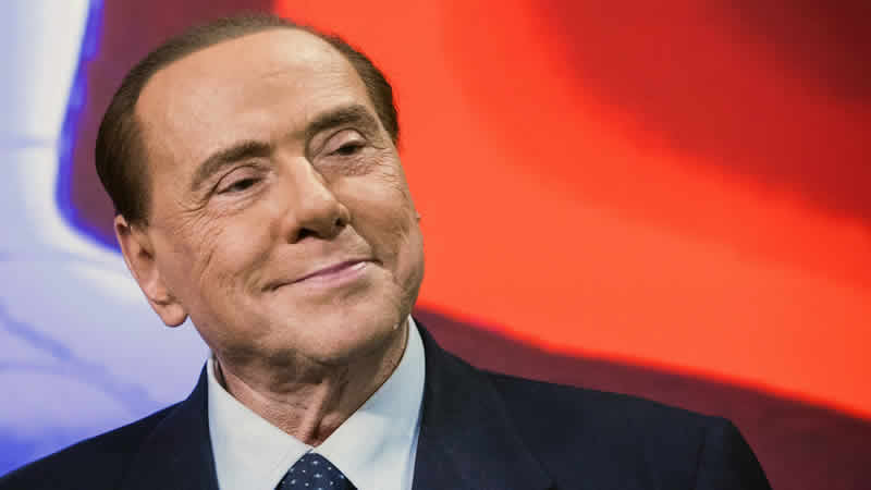 Eski İtalya Başbakanı Berlusconi hayatını kaybetti