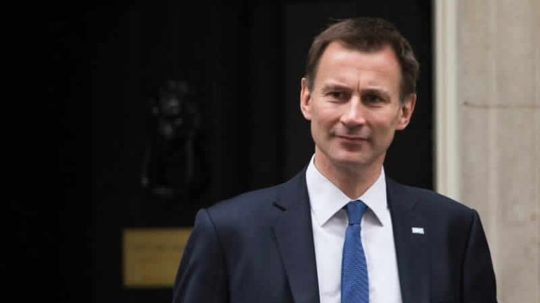 İngiltere Maliye Bakanı enflasyonda düşüş görmek için ‘sabır’ istedi