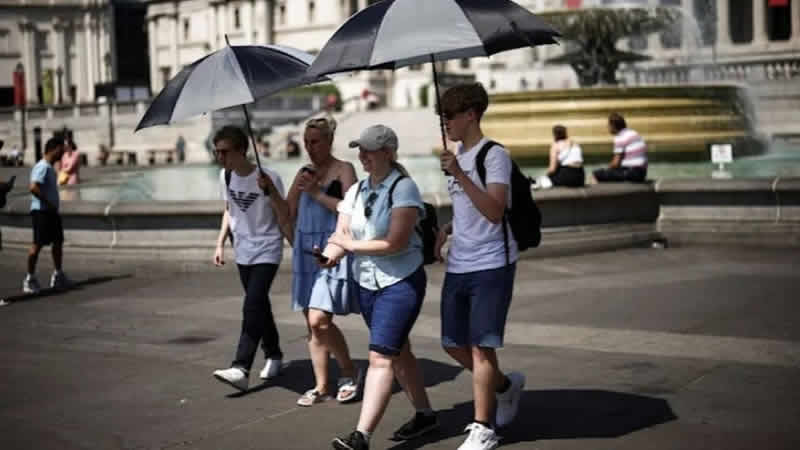 İngiltere, aşırı sıcak hava dalgaları için alarmda