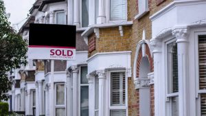 İngiltere’de yükselen mortgage oranları 7,5 milyon haneyi etkileyebilir