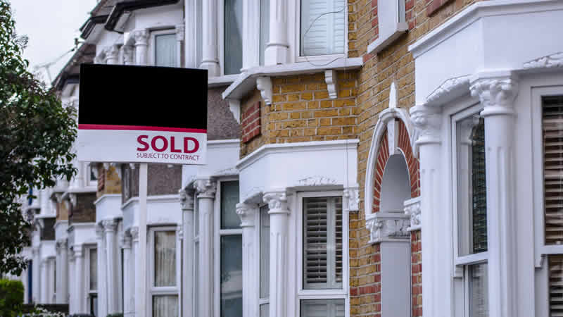 İngiltere’de yükselen mortgage oranları 7,5 milyon haneyi etkileyebilir