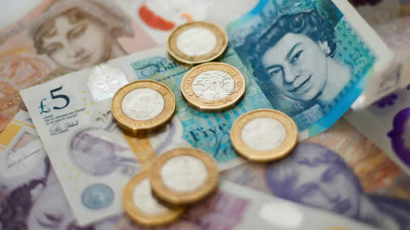 İngiltere’nin kamu borcu 1961’den beri ilk kez milli gelirini aştı