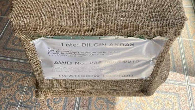 Kendi aralarında para toplayarak cenazeyi Türkiye’ye gönderdiler 