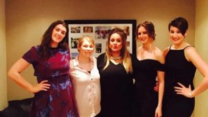 Kilolu diye terk edilen genç kadın Britanya güzeli seçildi