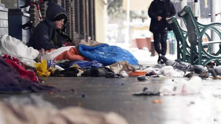 İngiltere’de Evsizlikle Mücadele Planı Tartışma Yarattı