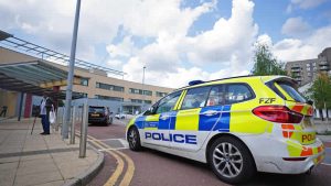 Londra’daki Middlesex Hastanesi’nde bıçaklı saldırı: 2 yaralı