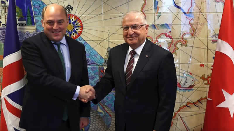 Bakan Güler, İngiliz mevkidaşı Wallace ile görüştü