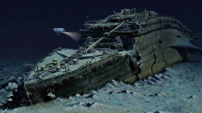 Titanik’in enkazına turist taşıyan denizaltı kayboldu