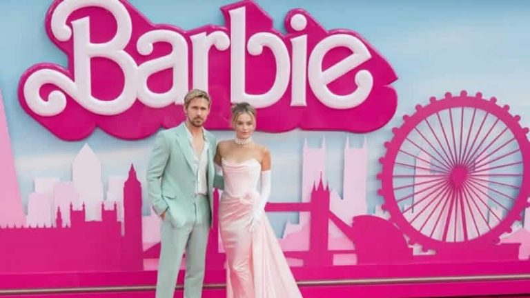 “Barbie” filmine Londra’da gösterişli gala