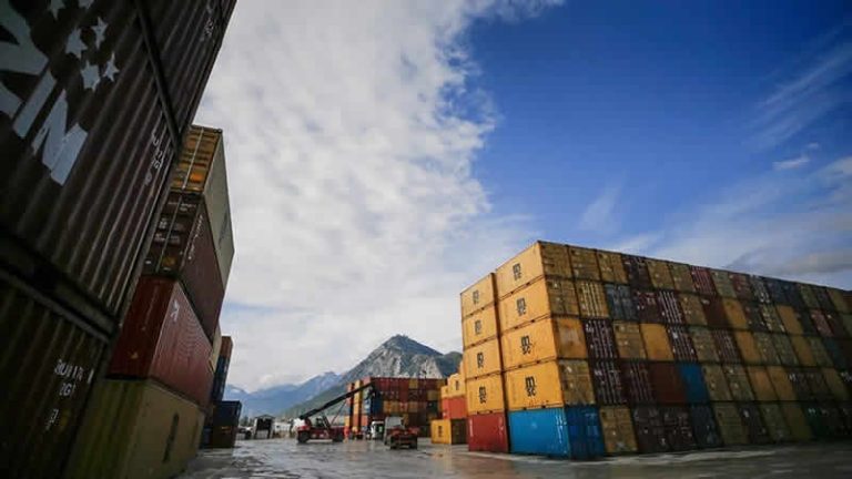 Batı Akdenizli ihracatçılar İngiltere’de gıda sektörü temsilcileriyle buluştu