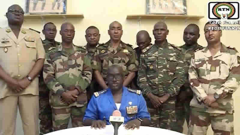 İngiltere, Nijer’deki darbeyi kınadı