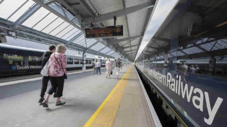 İngiltere’de demir yolu çalışanları 24 saatlik grevde