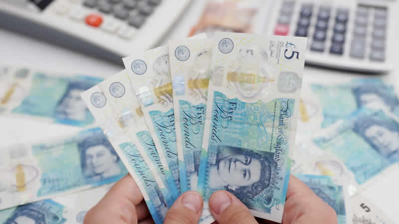 “İngiltere’den araç getireceğim diyerek” 15 bin sterlin dolandırdı