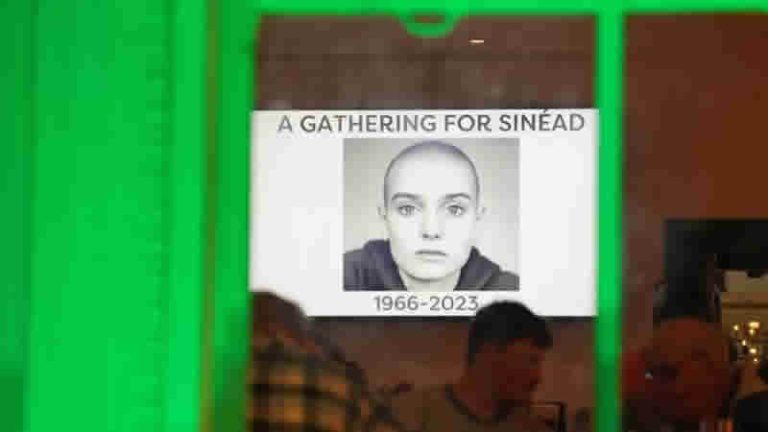 İrlandalı efsane Sinead O’Connor (Şüheda Davitt) hayranları yasta