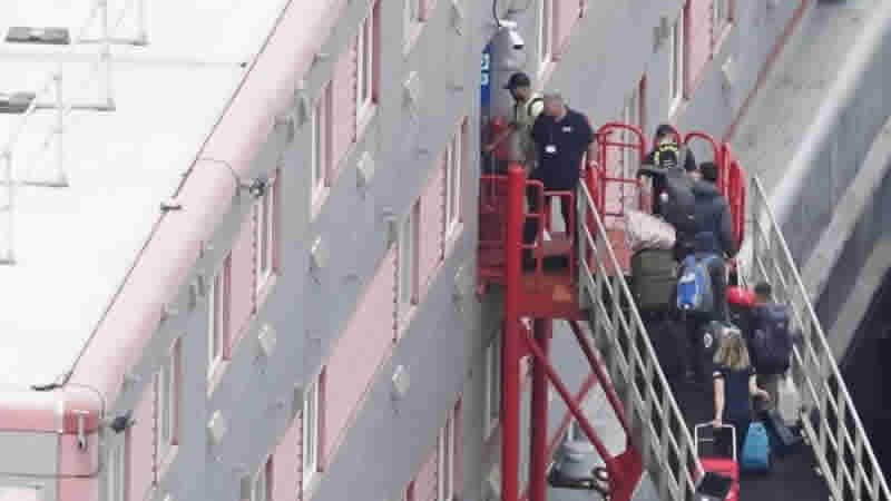 İlk sığınmacılar Bibby Stockholm’e yerleşti