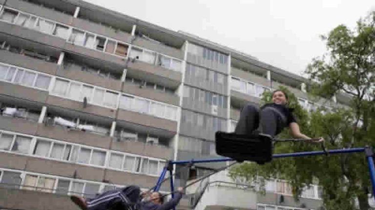 Birleşik Krallık’ta konut fiyatlarındaki düşüş serisi devam ediyor