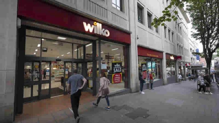 Birleşik Krallık’ta perakende sektöründeki iflas rüzgarı durmuyor