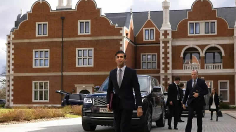 Brexit düğümünü çözen anlaşmanın imzalandığı otel için yıkım kararı