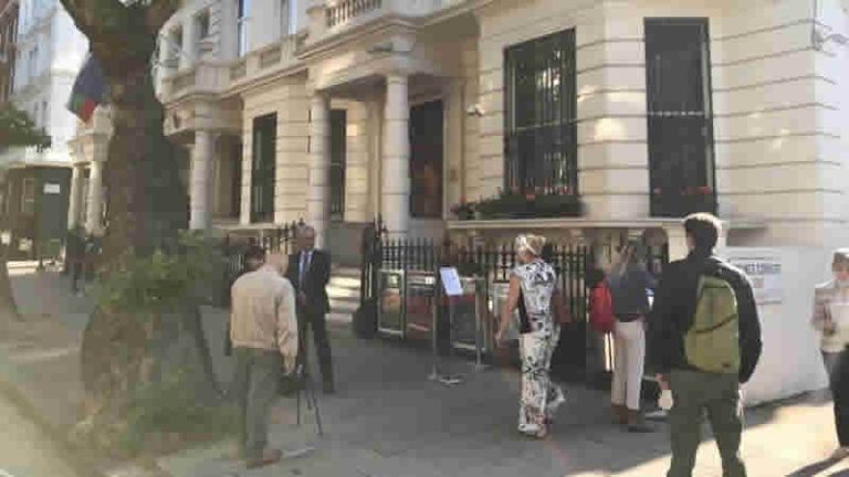 Casuslukla suçlanan Bulgarlar, Londra’daki seçim sandıklarının başkanları çıktı