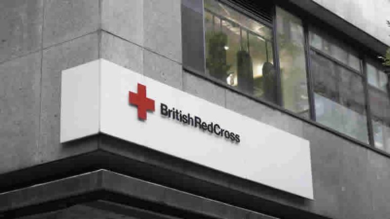 Kızılhaç: İngiltere’de evler iklim şartlarına uygun duruma getirilmeli