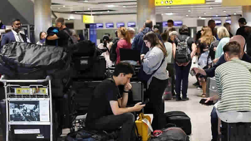 İngiltere’de hava yolu kaosu!