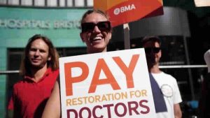 İngiltere’de genç doktorlardan 5. grev