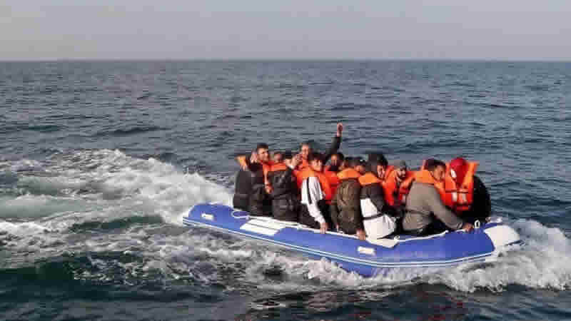 İngiltere’de kaçak göçmen çalıştıran firmalara verilen cezalar artırıldı