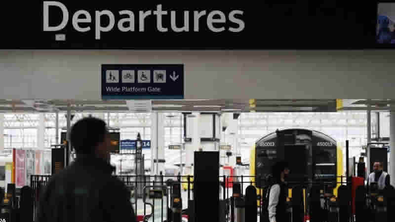 İngiltere’de tren makinistlerinden “fazla mesai” grevi