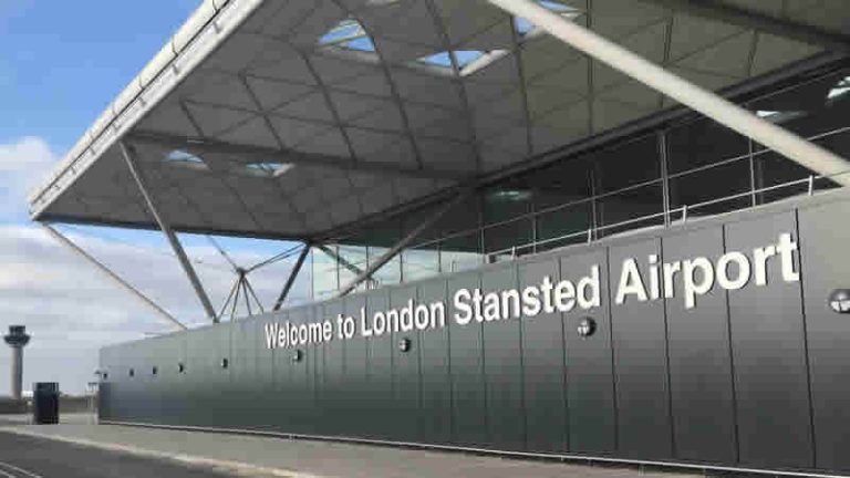 Londra Stansted pandemi öncesi seviyeleri aştı