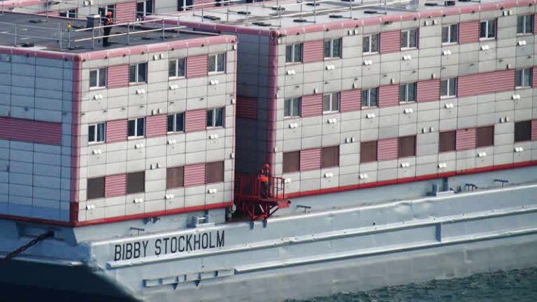 Mülteci gemisi Bibby Stockholm boşaltıldı