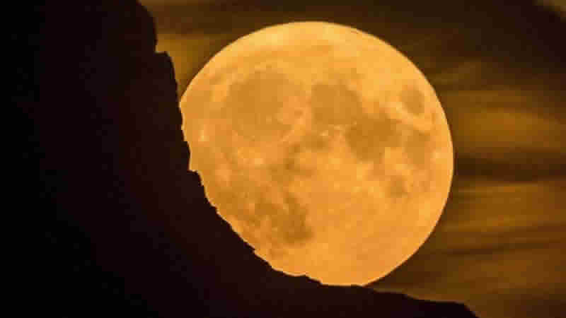 Süper Mavi Ay, Kuzey İrlanda ‘da zirve yapacak