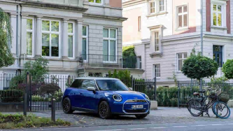 BMW’den İngiltere’ye 600 milyon sterlinlik yatırım