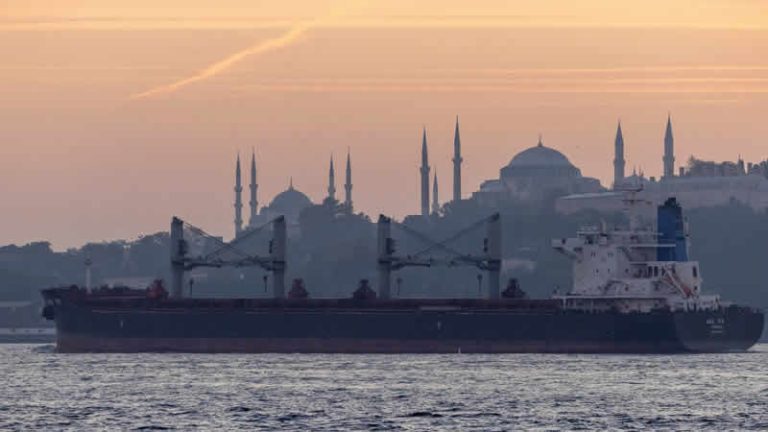 Birleşik Krallık savaş uçakları Karadeniz’de devriye geziyor