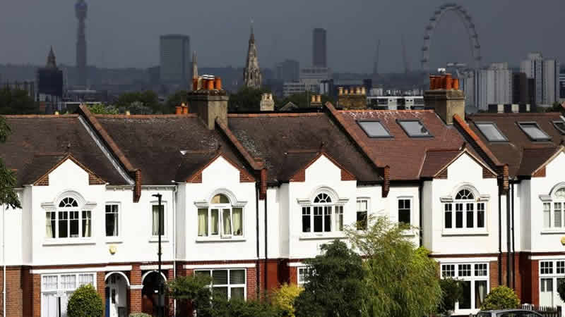 İngiltere’de enerji faturasını ödeyemeyen konut sayısı yüzde 36 arttı