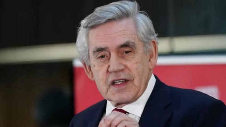 Gordon Brown: “Petrol zengini ülkeler iklim vergisi ödemeli”